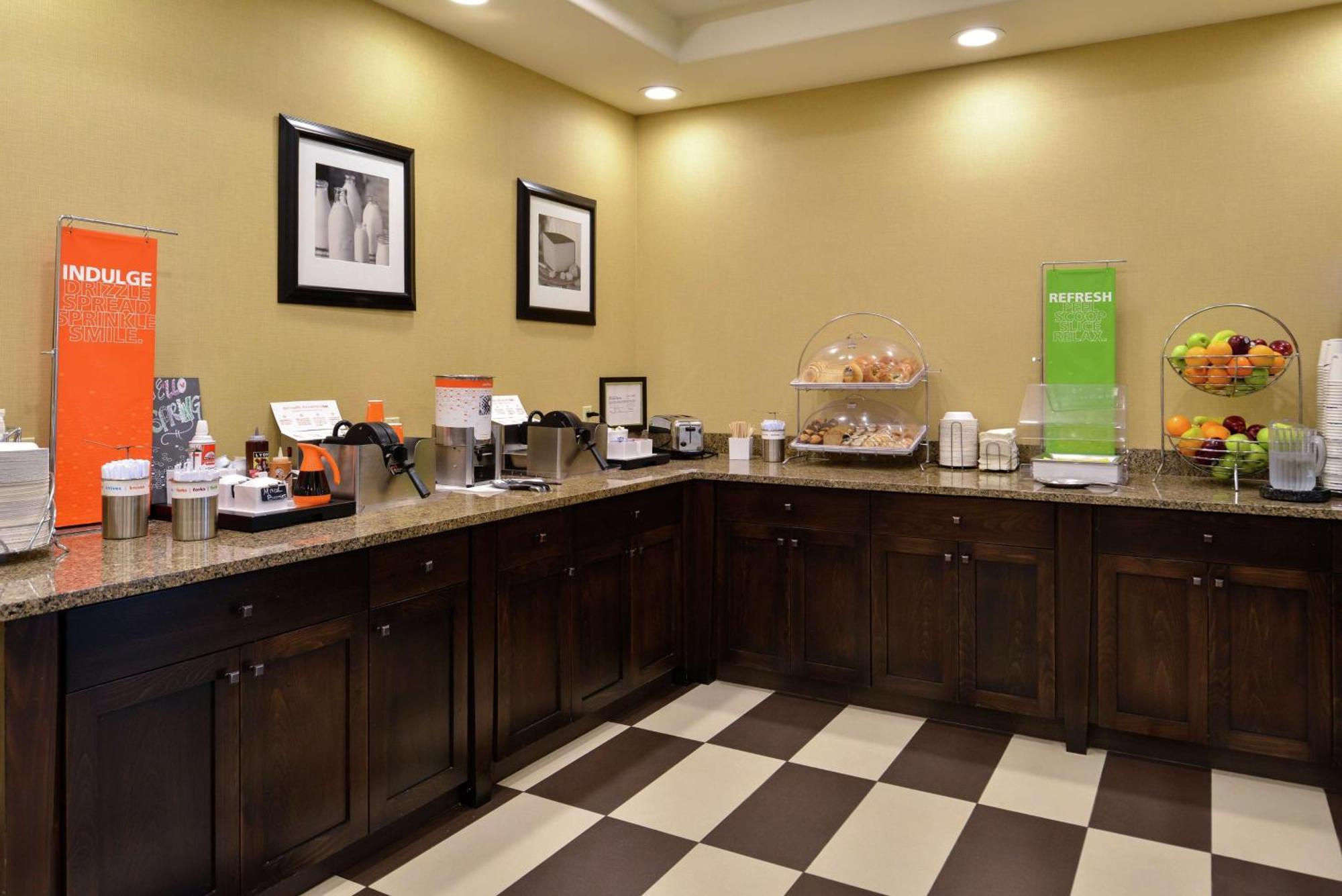 Hampton Inn Idaho Falls / Airport Exterior foto